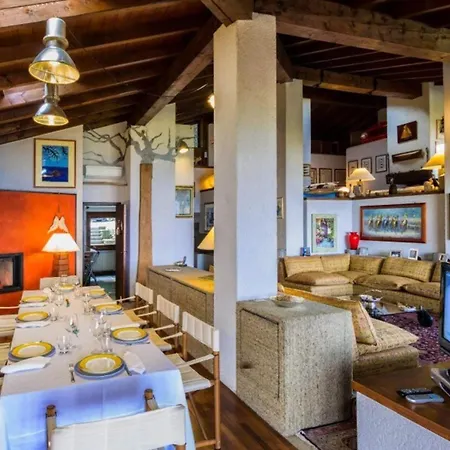 Vila Classic, Elegant Private Opposite *